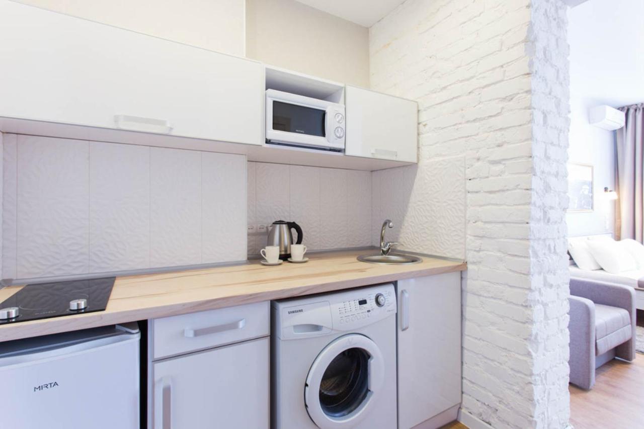 Modern Studio Beside Metro Yaroslava Mudroho, Universytet - Chernyshevska Str 95-7 Kharkiv Exterior photo